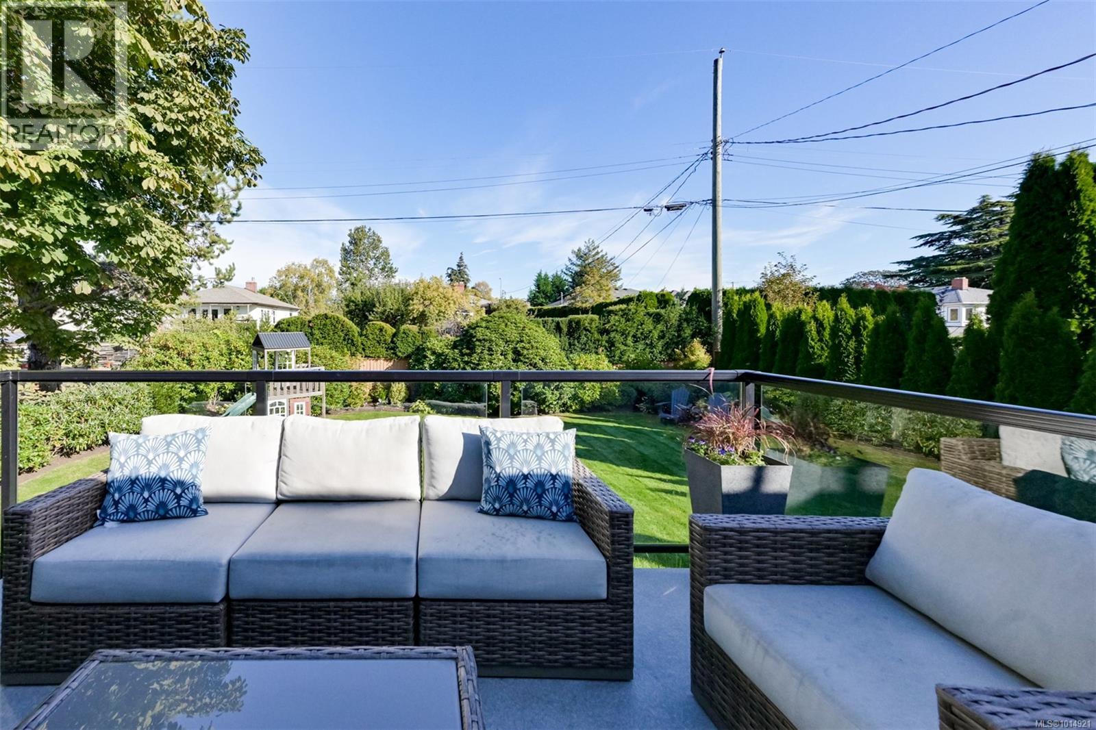 2240 Woodhouse Rd, Oak Bay