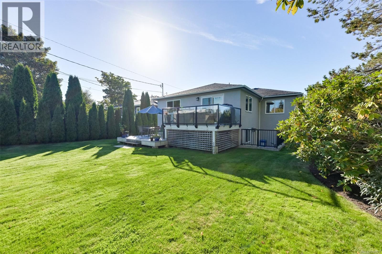 2240 Woodhouse Rd, Oak Bay