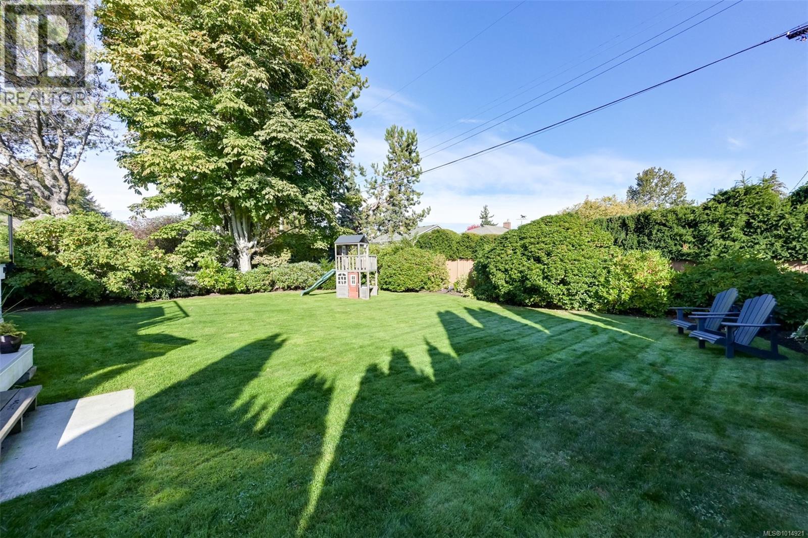 2240 Woodhouse Rd, Oak Bay