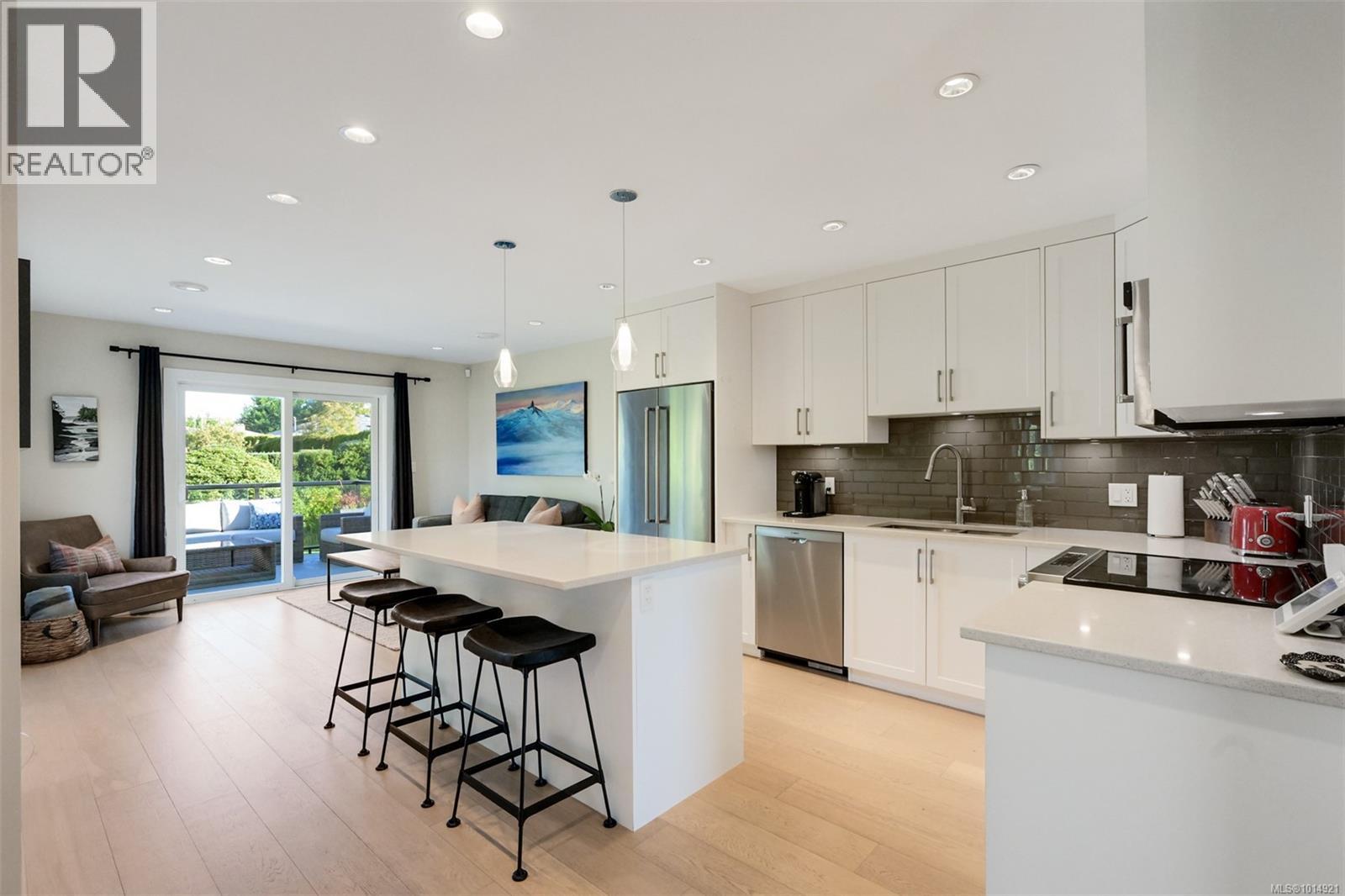 2240 Woodhouse Rd, Oak Bay