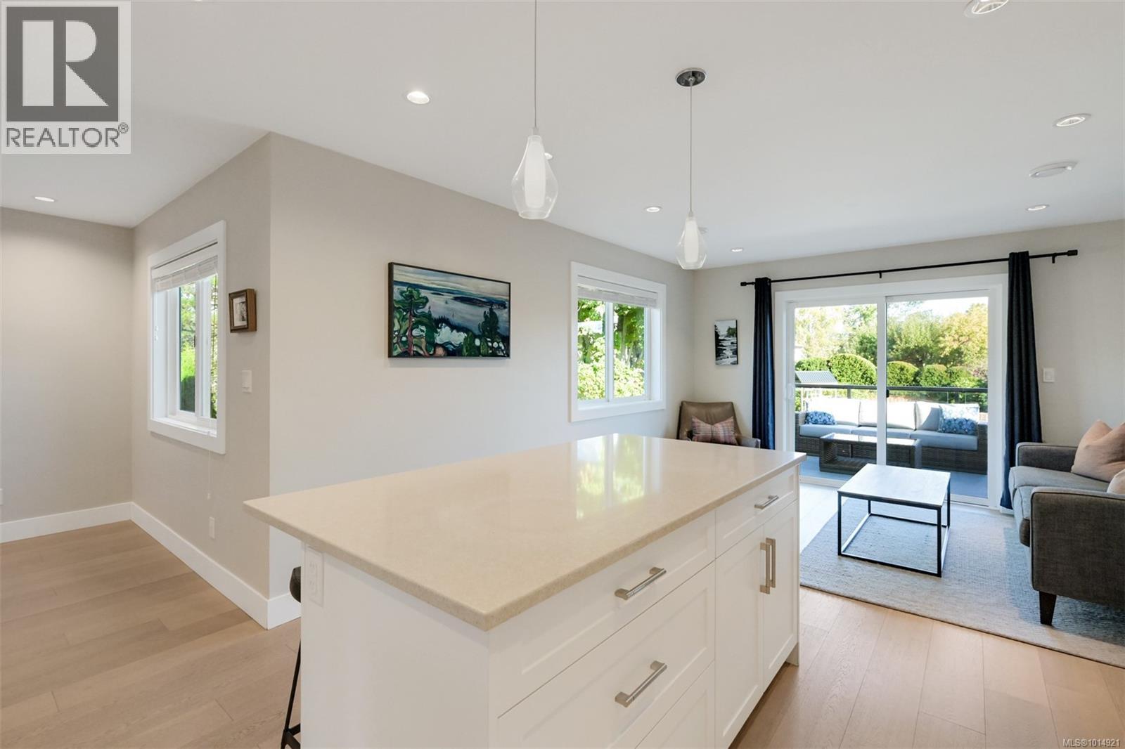 2240 Woodhouse Rd, Oak Bay