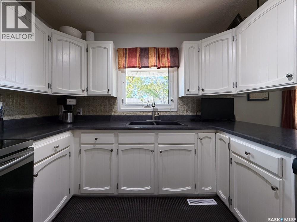 568 Poplar CRESCENT - 12