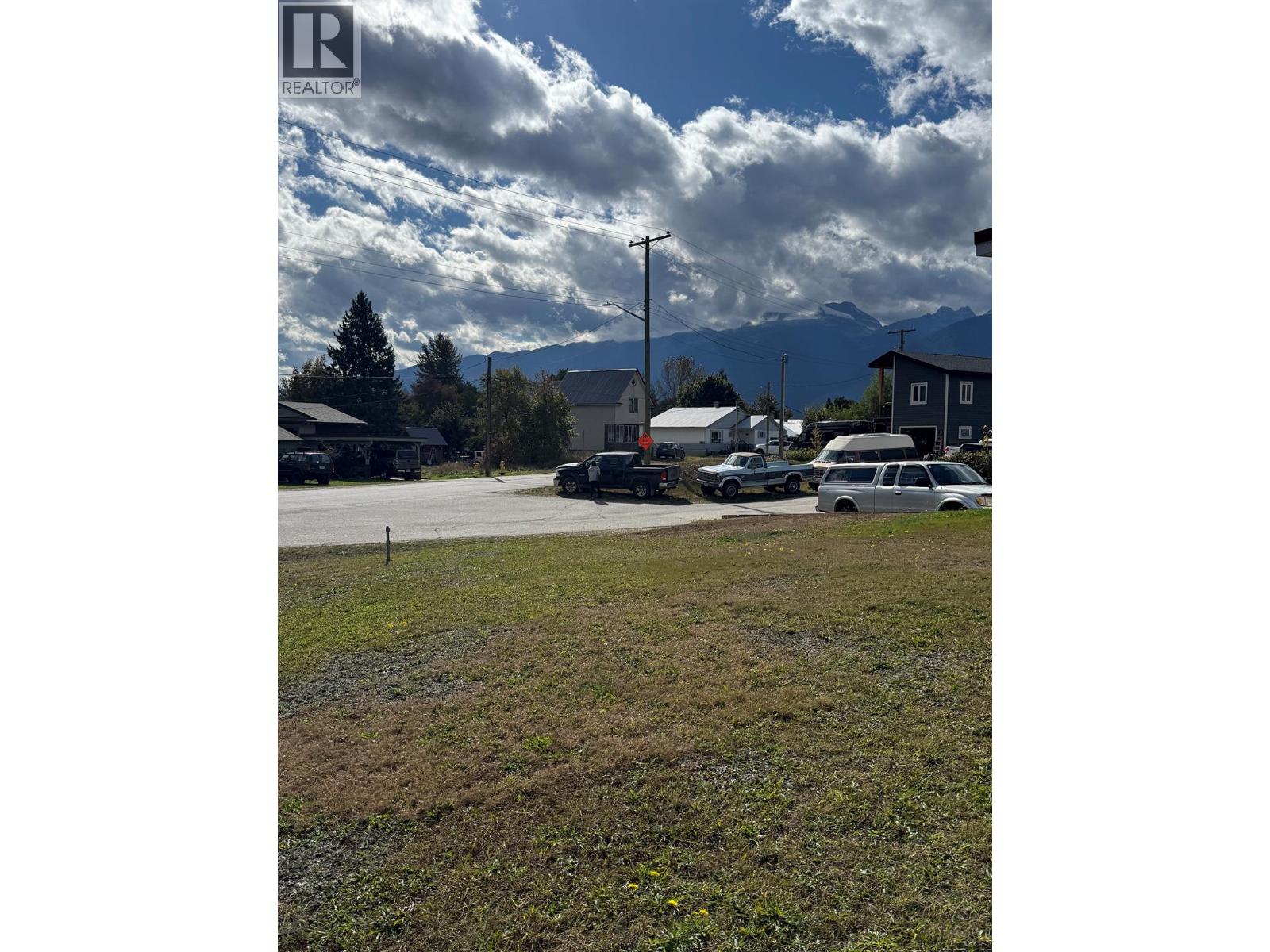 309 Taylor Street, Revelstoke