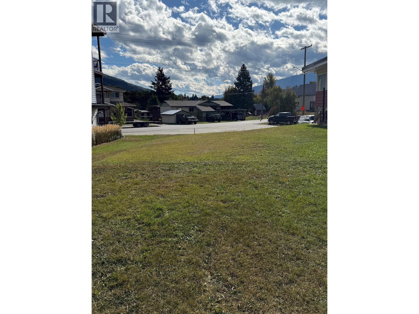 309 Taylor Street, Revelstoke
