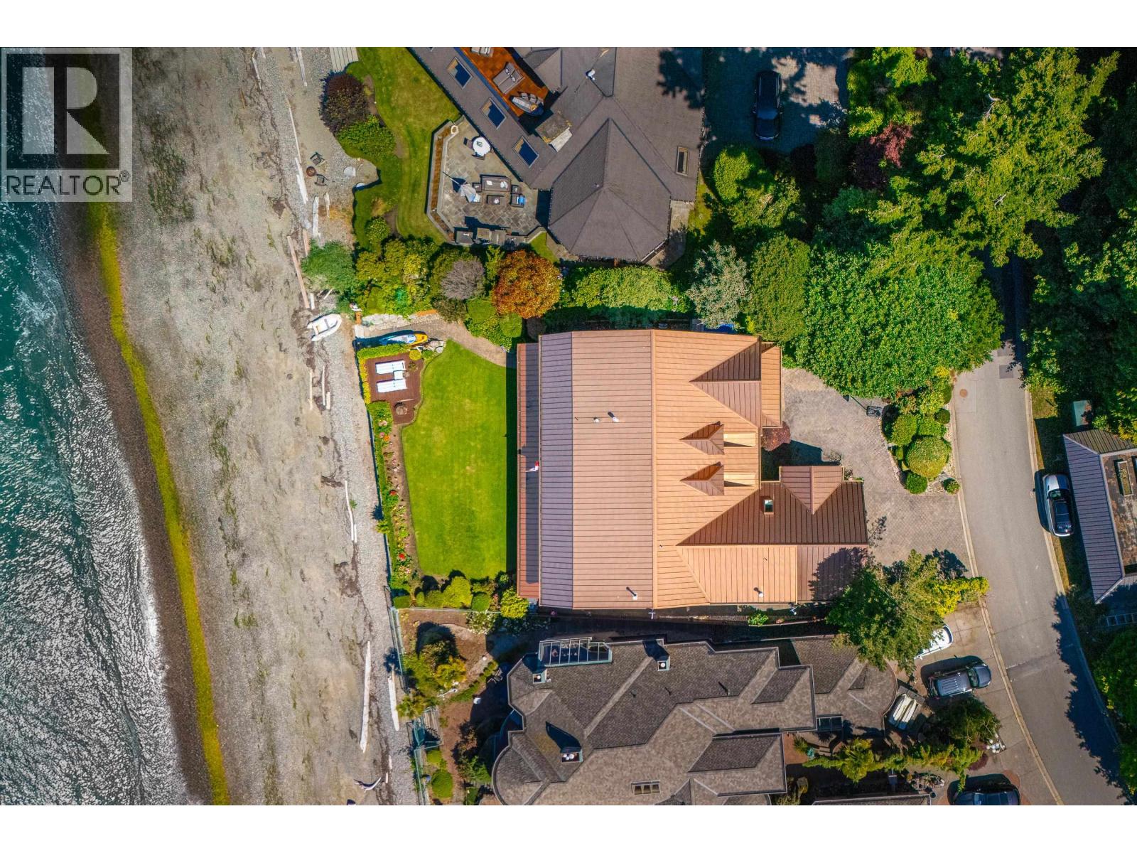 768 TSAWWASSEN BEACH ROAD, Tsawwassen