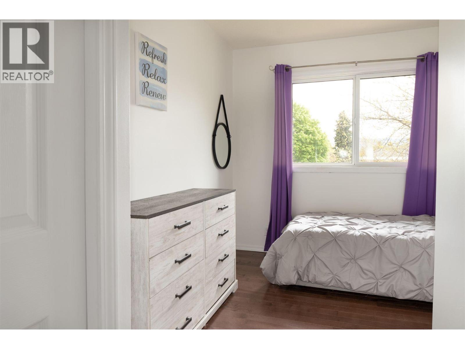  792 Dehart Avenue, Kelowna