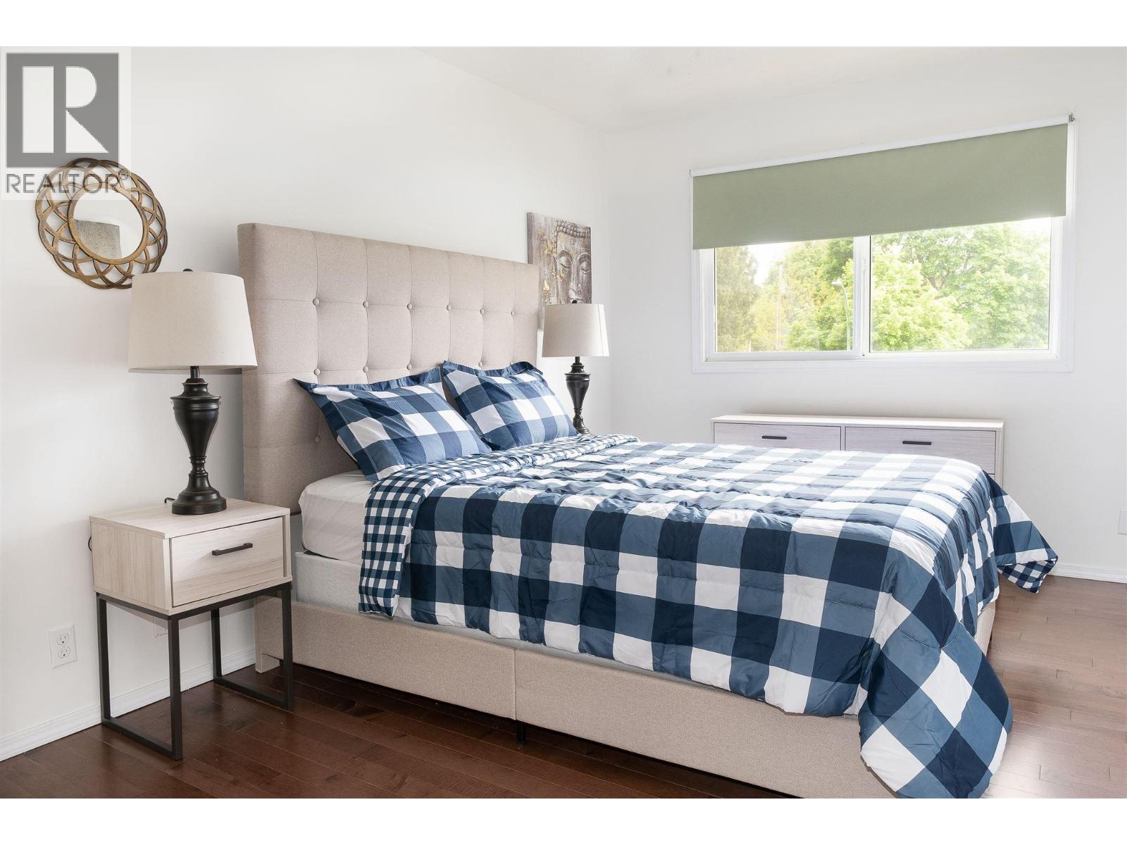  792 Dehart Avenue, Kelowna