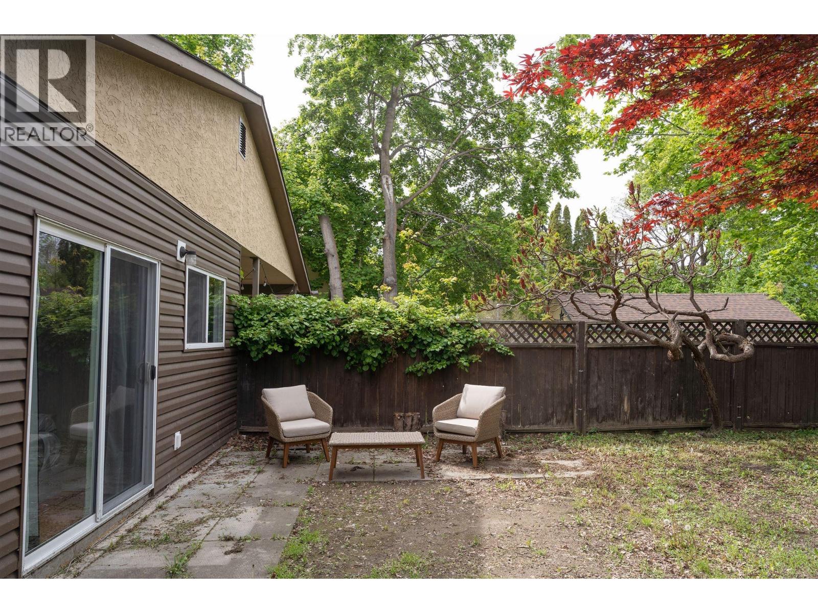  792 Dehart Avenue, Kelowna