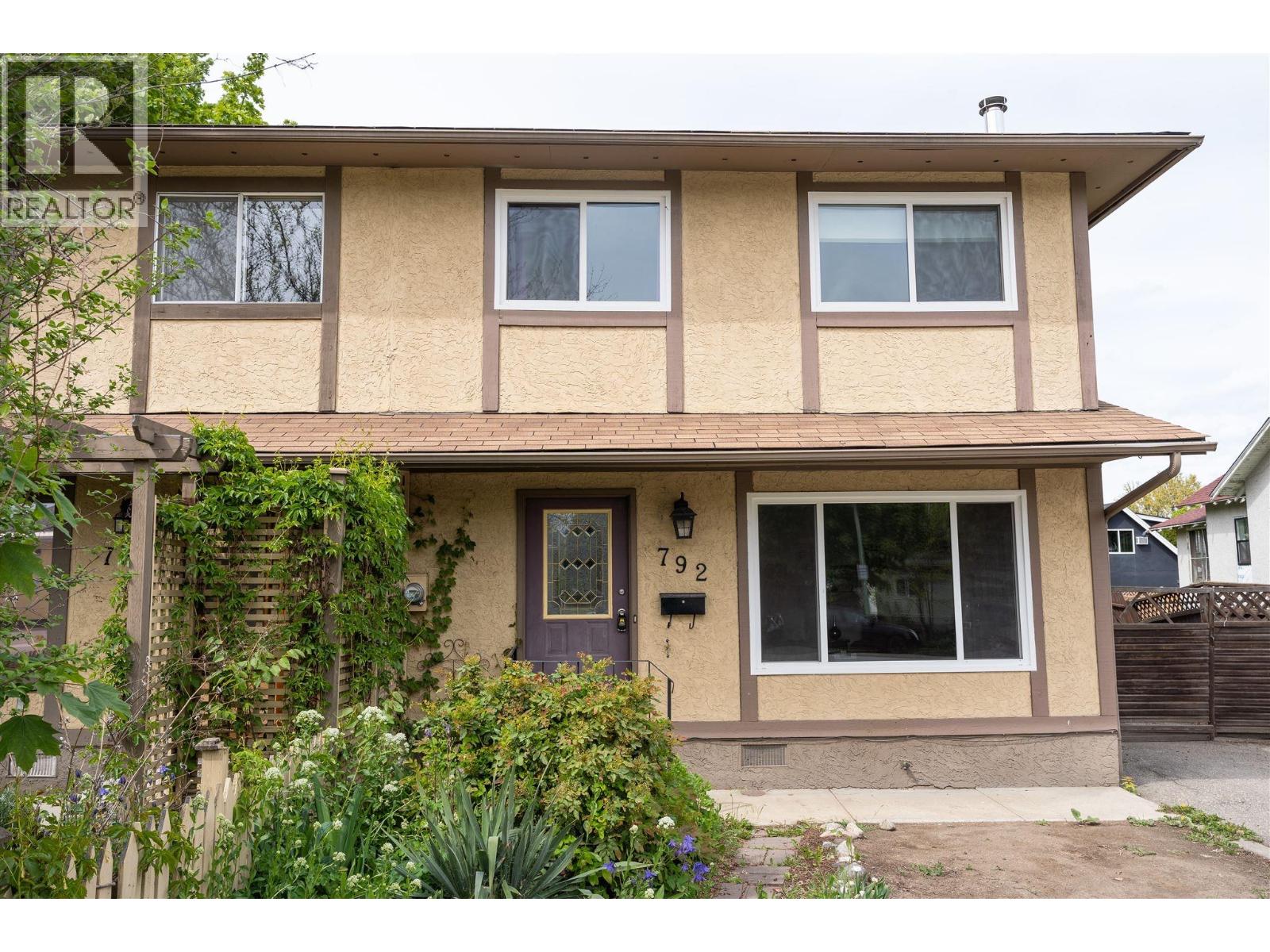  792 Dehart Avenue, Kelowna