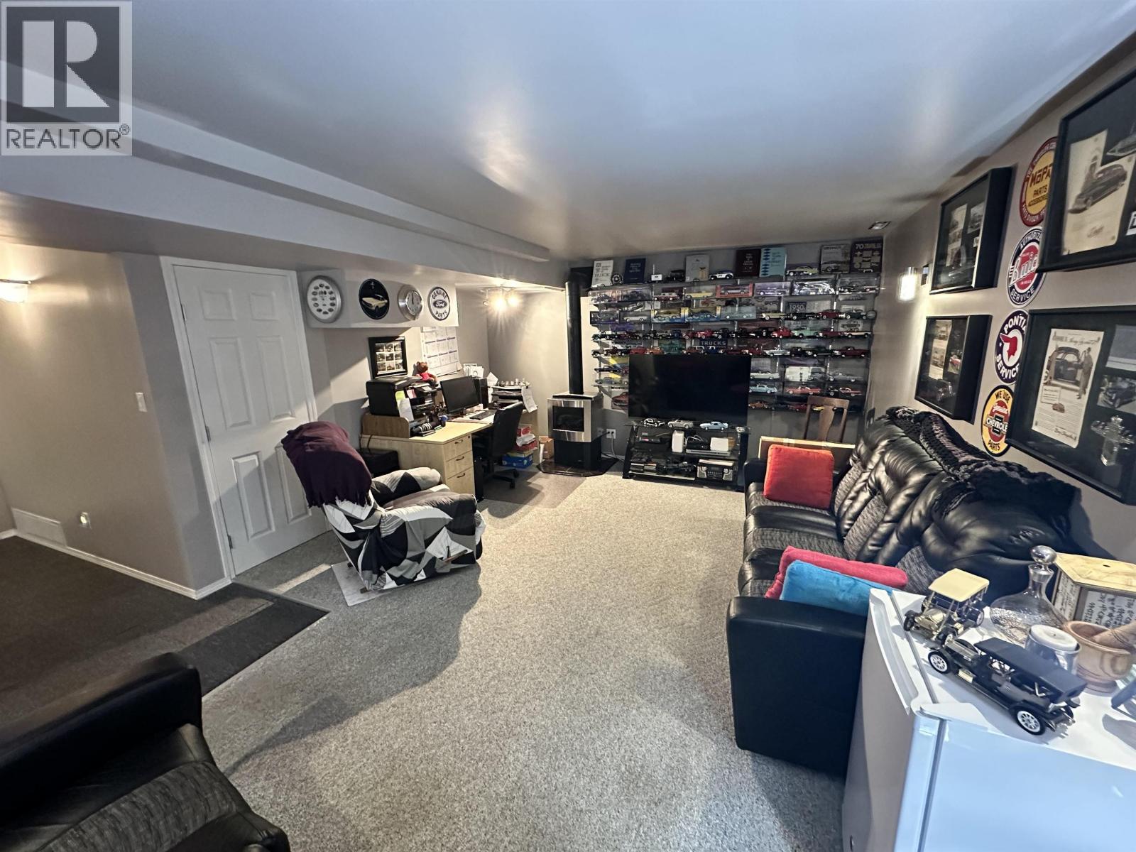 5236 KALLUM DRIVE - 16