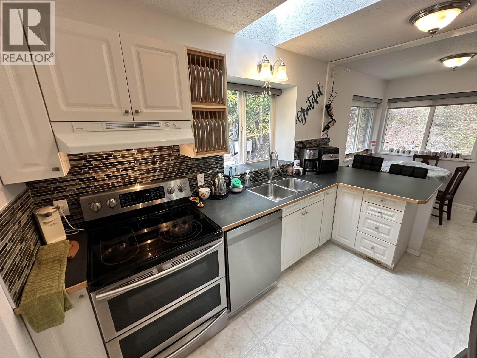 5236 KALLUM DRIVE - 23