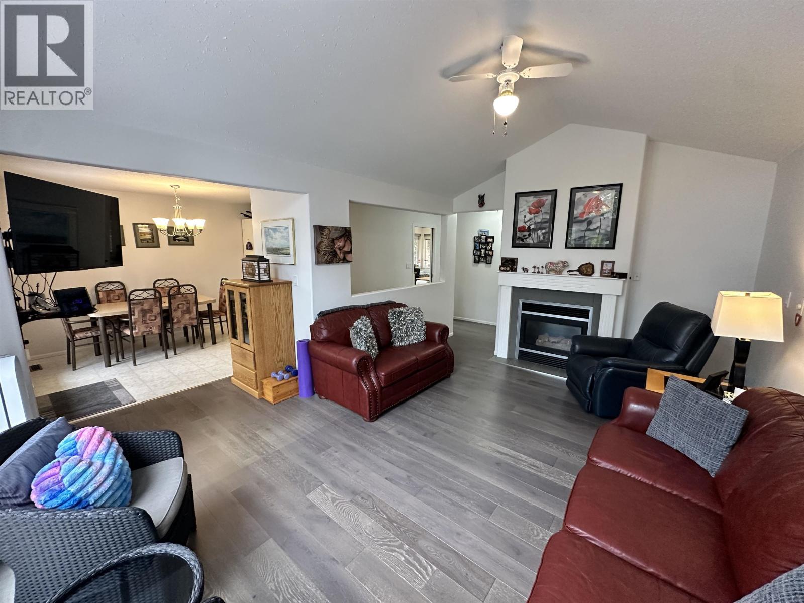 5236 KALLUM DRIVE - 27