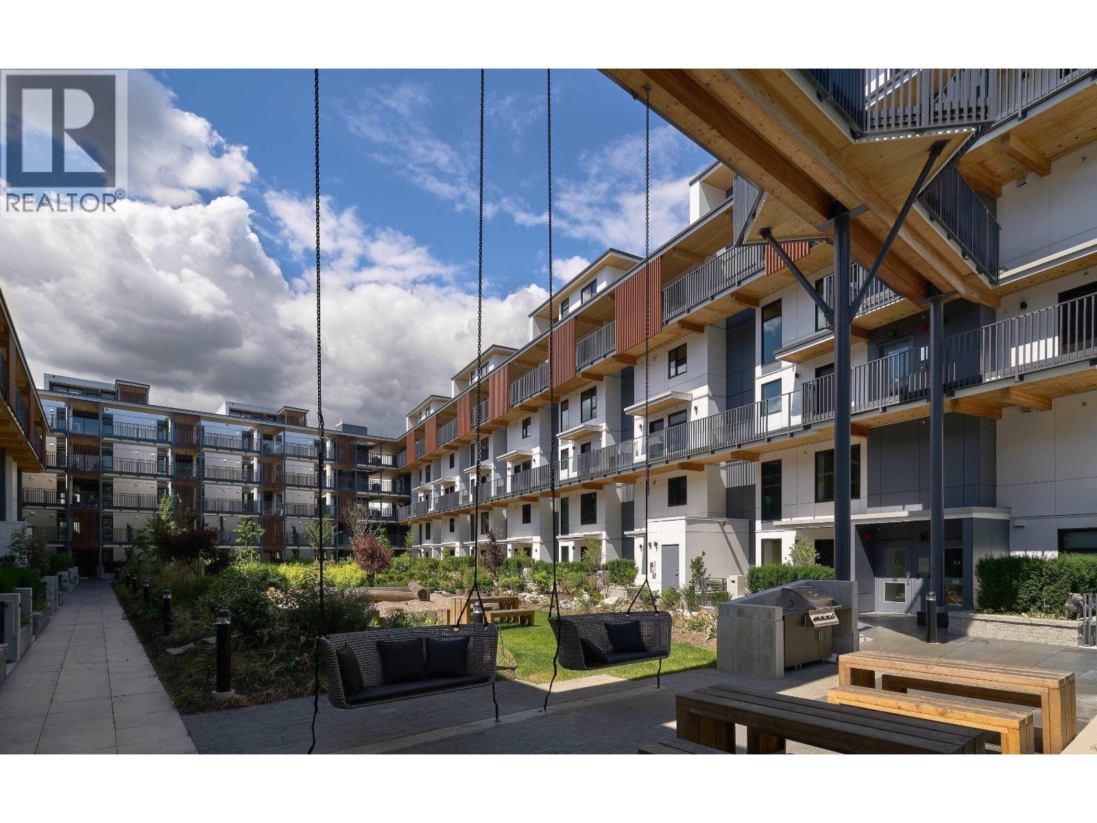 105 310 SALTER STREET, New Westminster