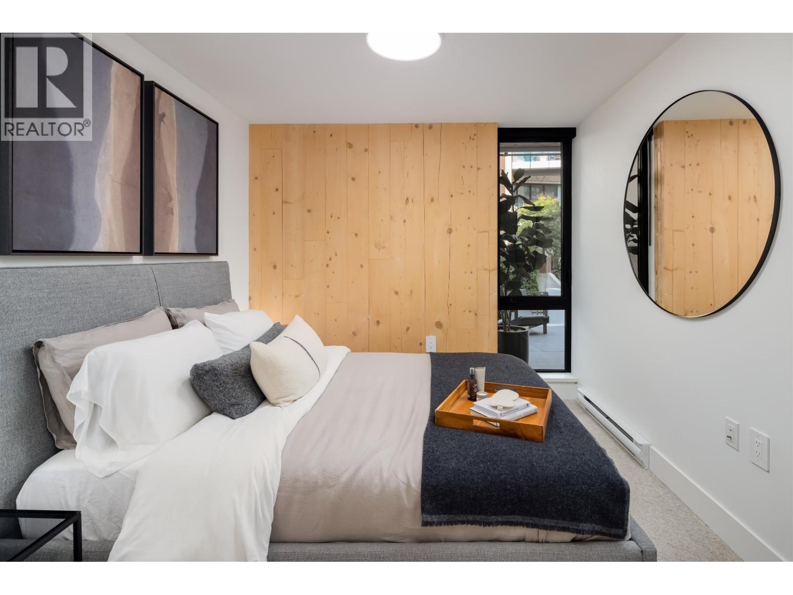 105 310 SALTER STREET, New Westminster