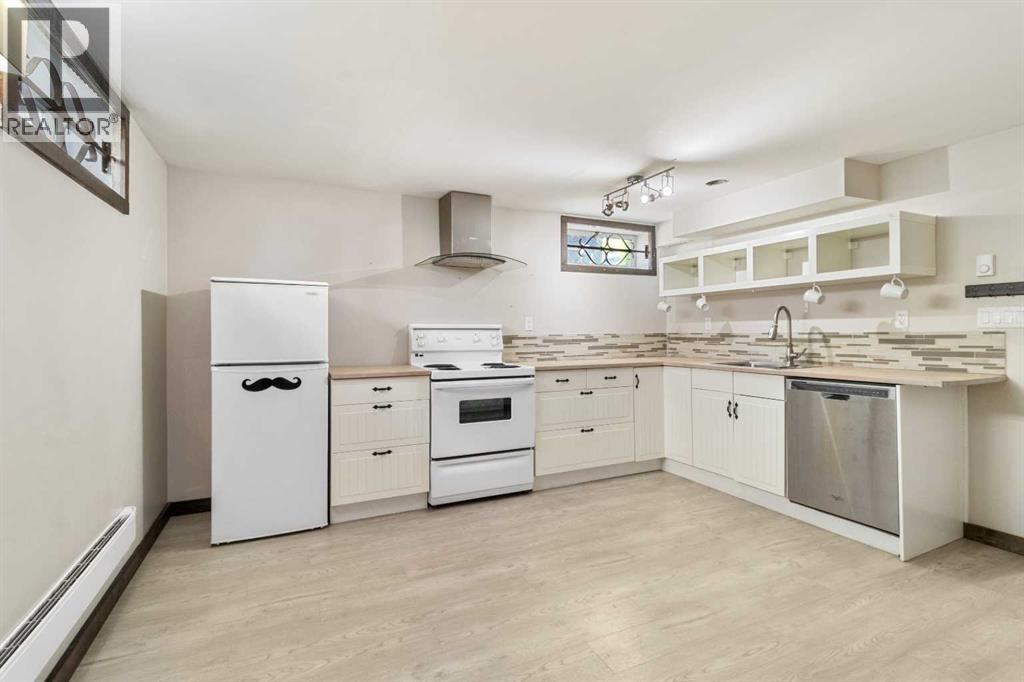 Single Family House Bungalow for Sale in  A Avenue Mountview Red Deer 