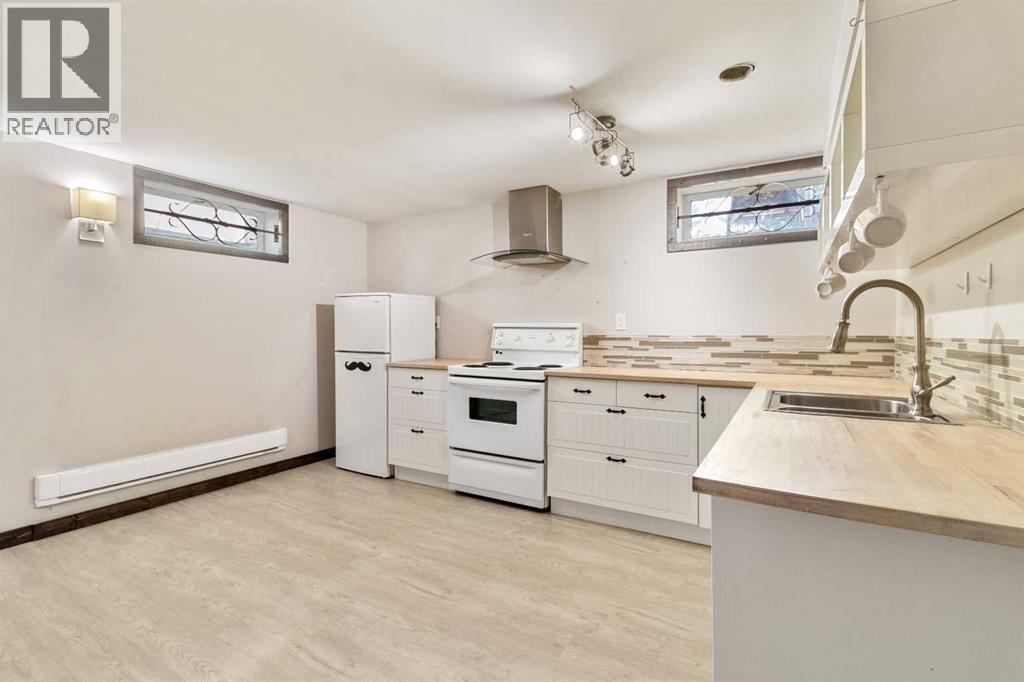 Single Family House Bungalow for Sale in  A Avenue Mountview Red Deer 