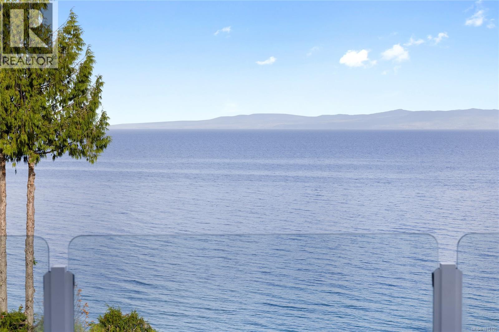 204 431 Crescent Rd W, Qualicum Beach
