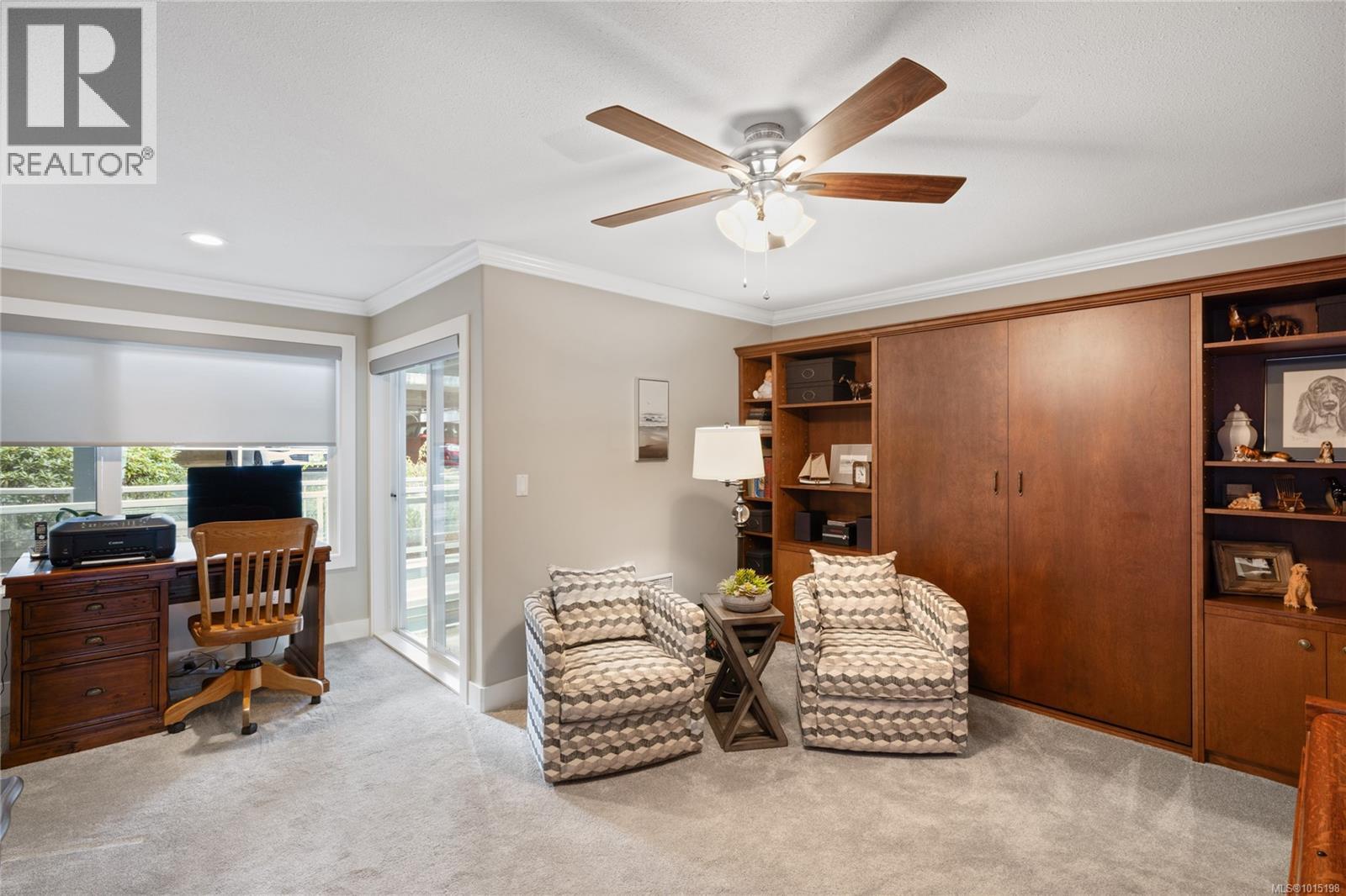 204 431 Crescent Rd W, Qualicum Beach