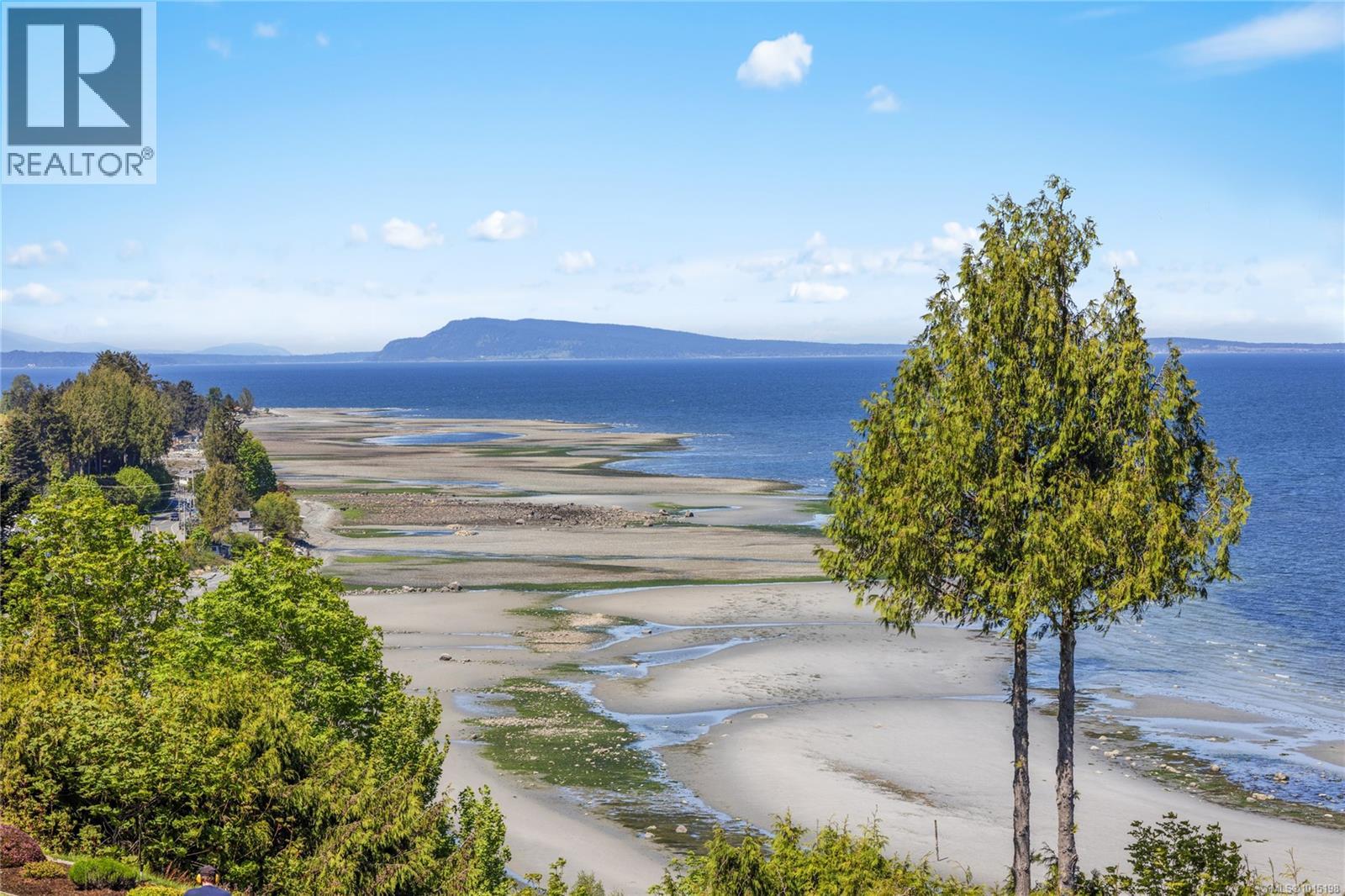 204 431 Crescent Rd W, Qualicum Beach
