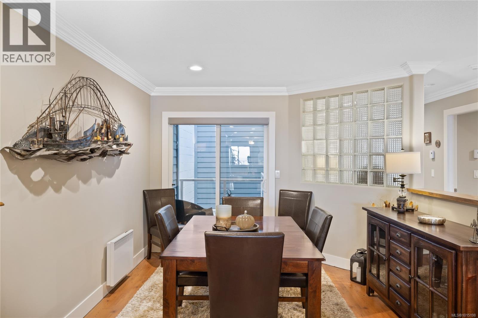 204 431 Crescent Rd W, Qualicum Beach