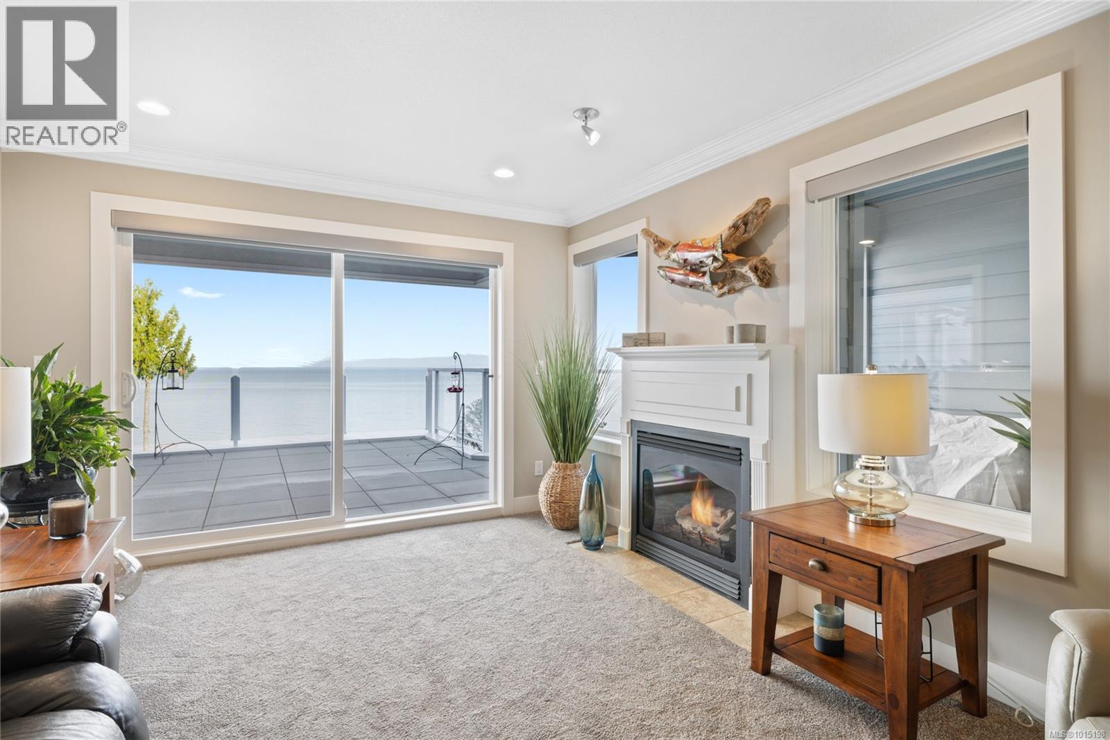 204 431 Crescent Rd W, Qualicum Beach