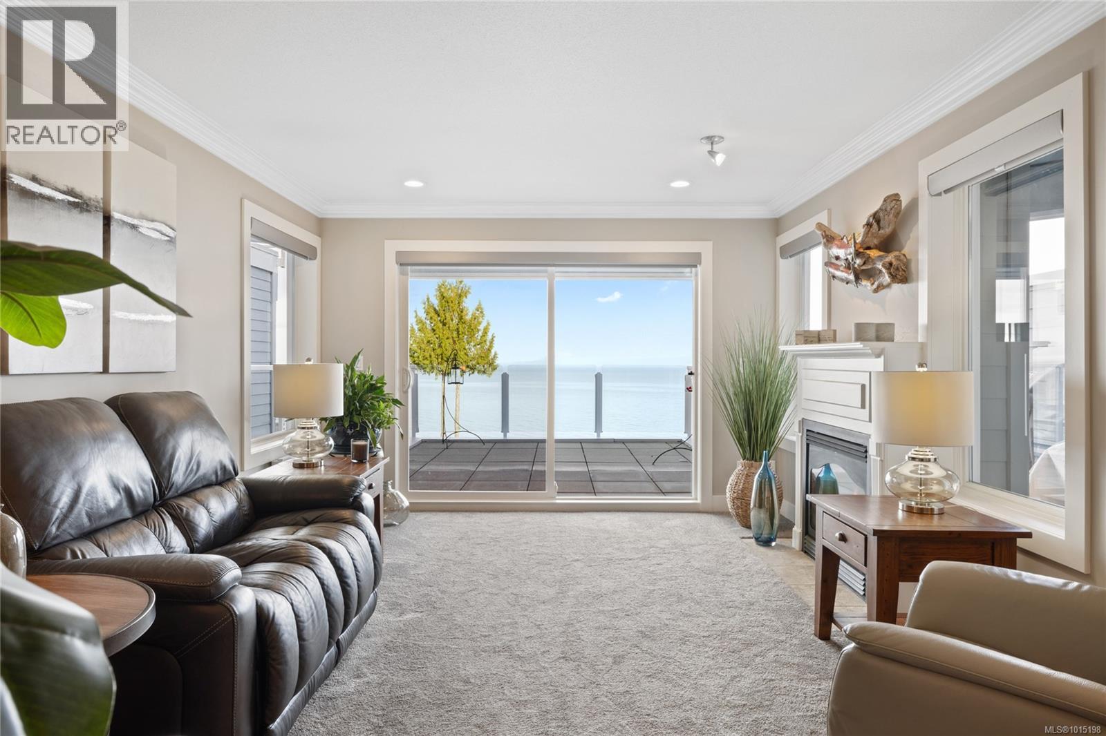 204 431 Crescent Rd W, Qualicum Beach