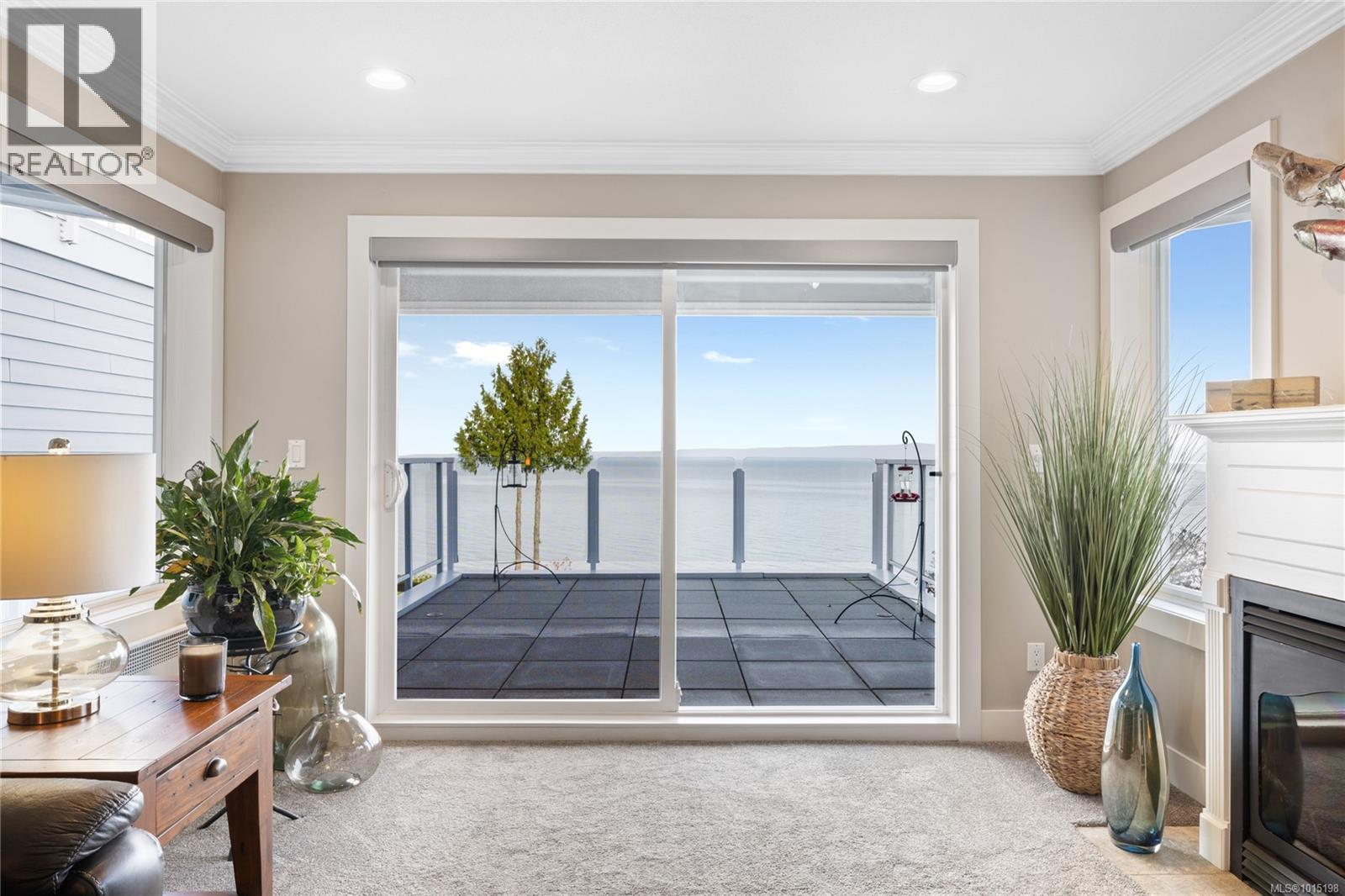 204 431 Crescent Rd W, Qualicum Beach