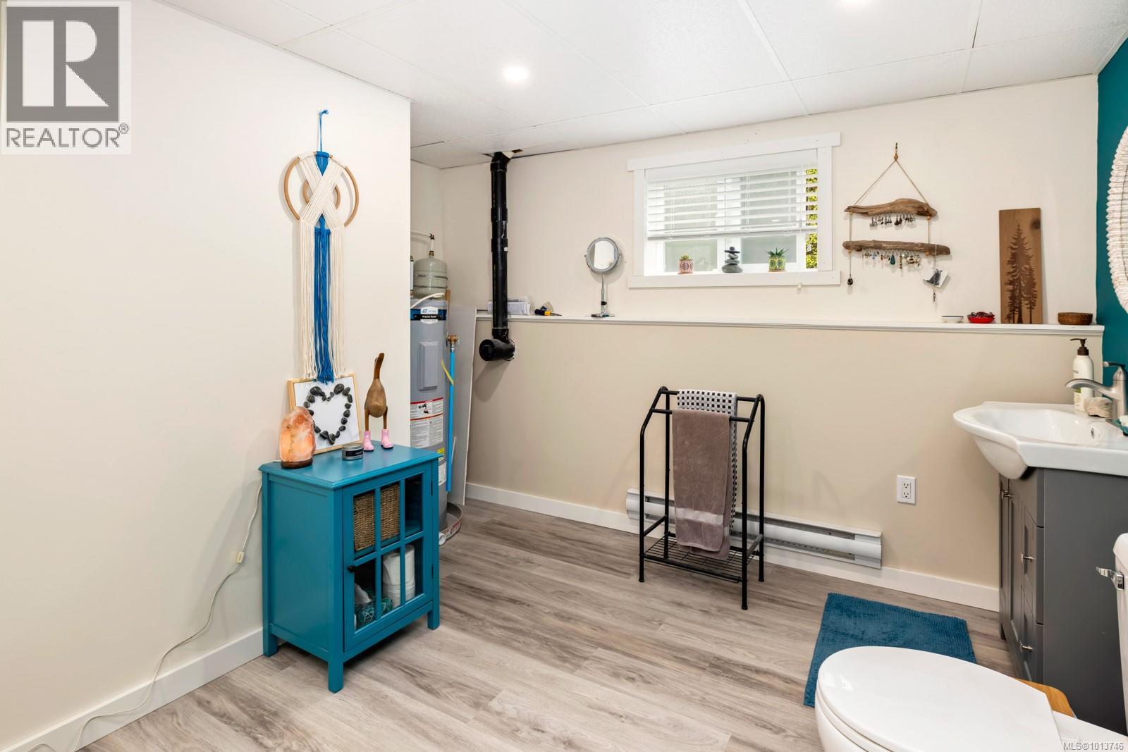 3131 Maxwell St, Chemainus