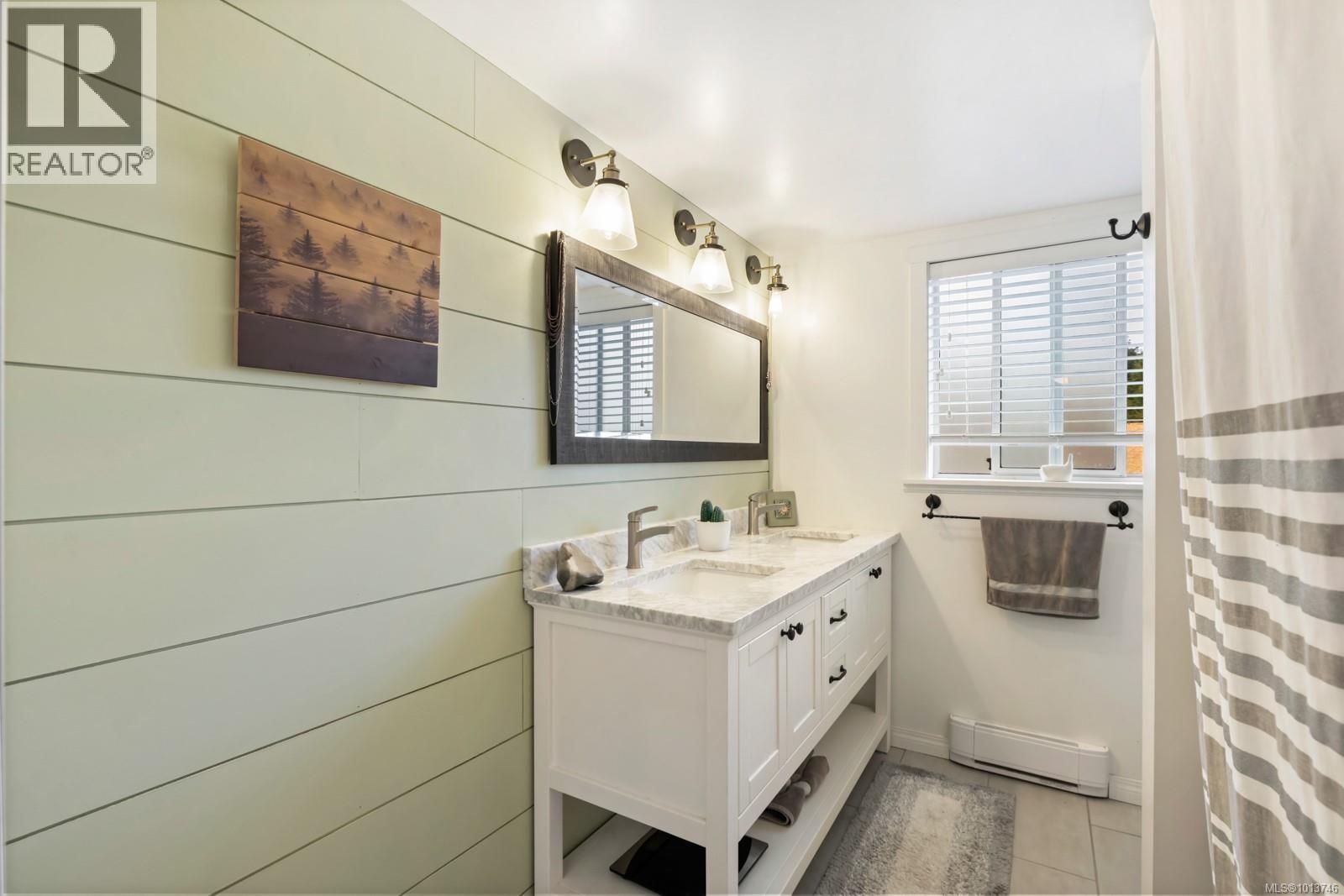 3131 Maxwell St, Chemainus