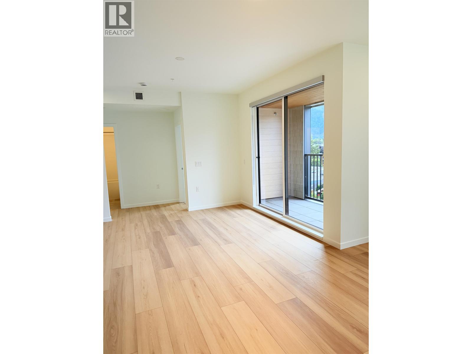 400 37994 SECOND AVENUE, Squamish