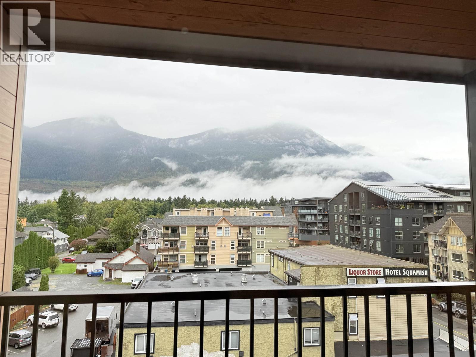 400 37994 SECOND AVENUE, Squamish