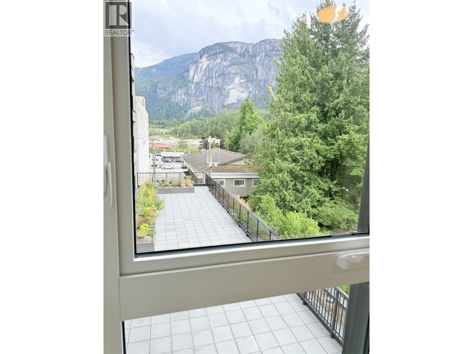 400 37994 SECOND AVENUE, Squamish