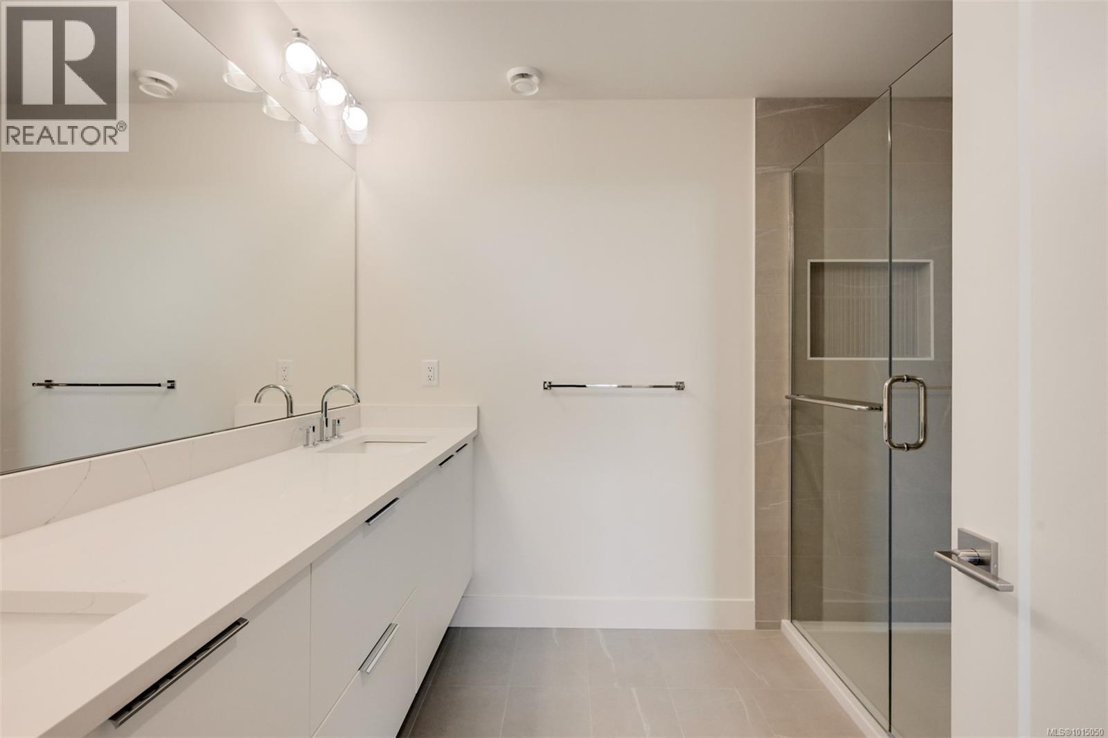 109 2332 Copper Rock Court, Langford