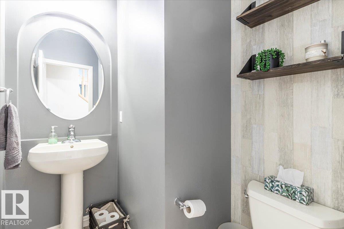 313 SOUTHWICK BV, Leduc