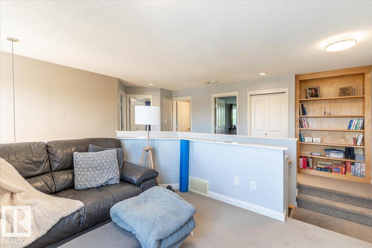 313 SOUTHWICK BV, Leduc