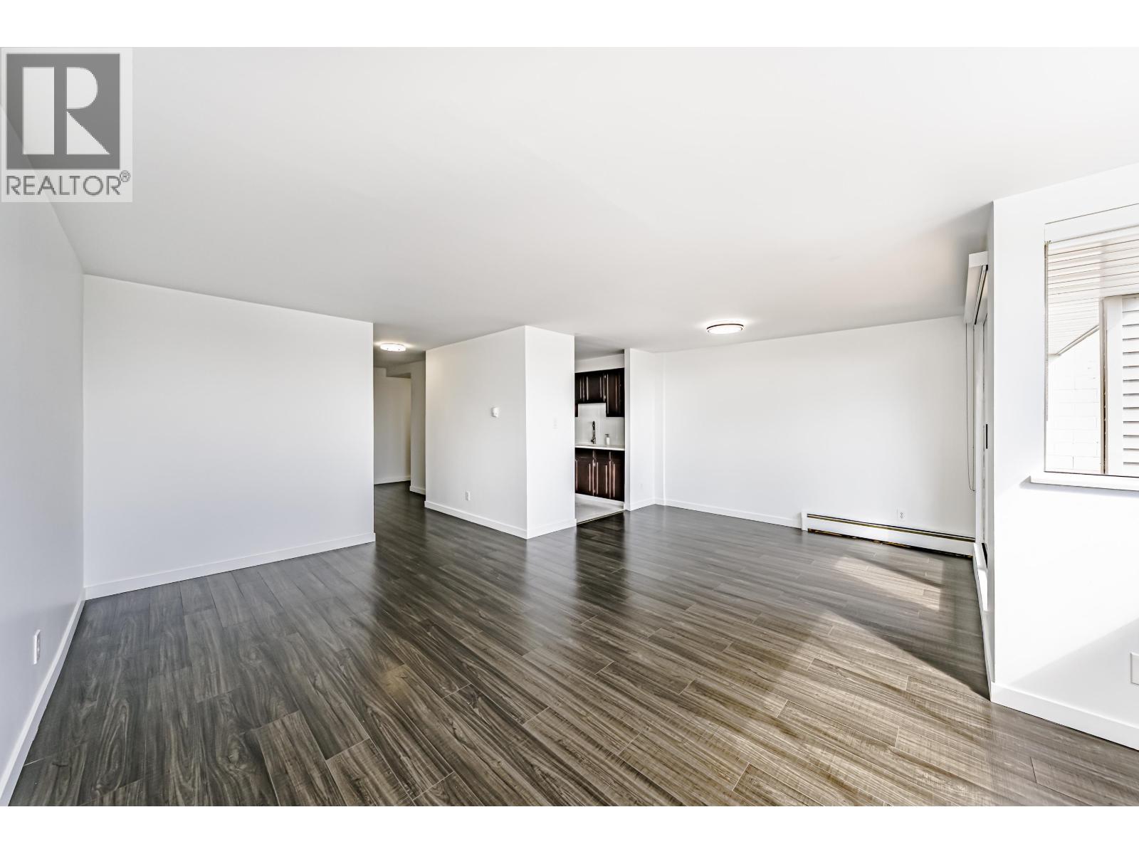 302 225 SIXTH STREET, New Westminster