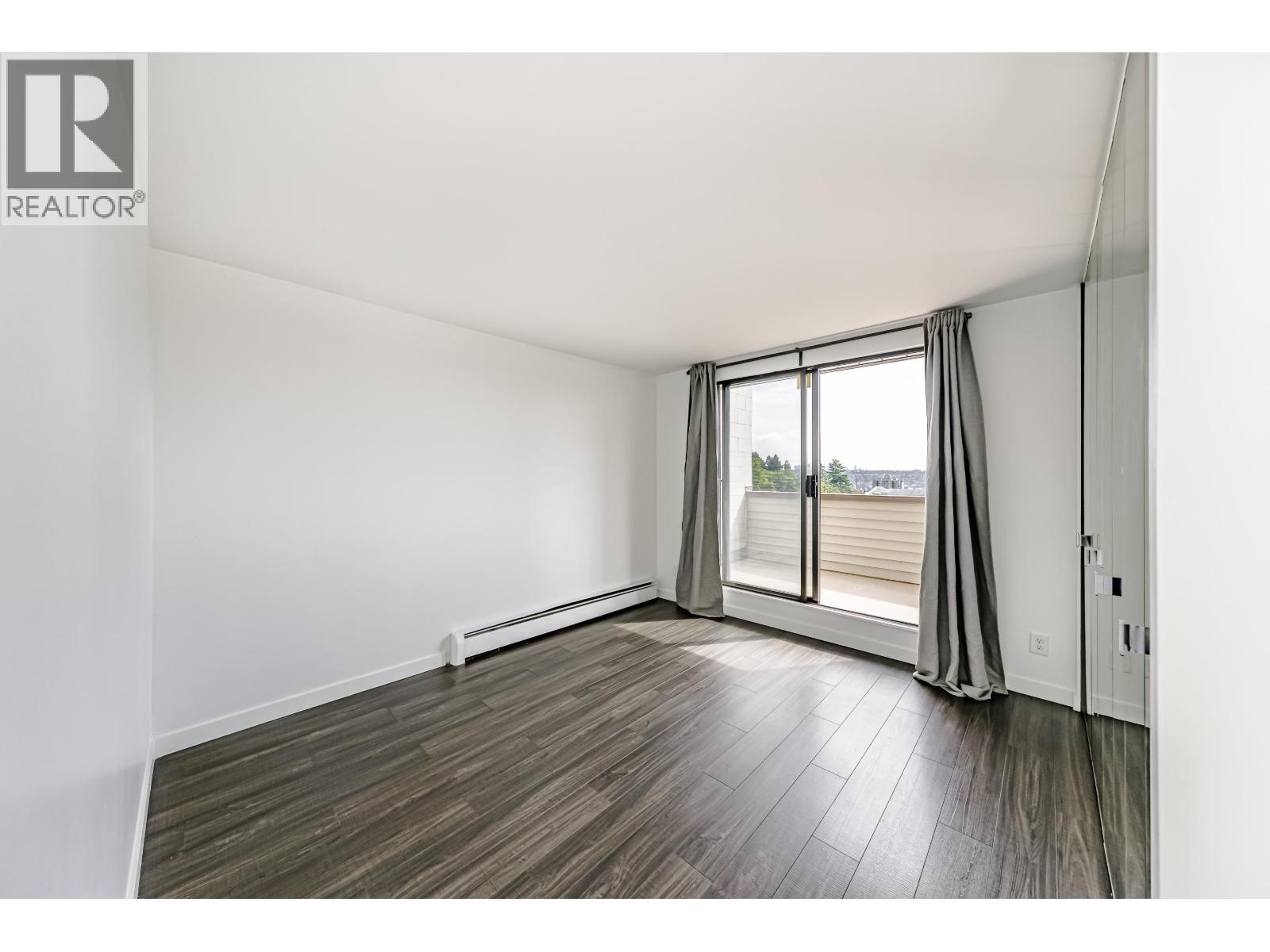 302 225 SIXTH STREET, New Westminster