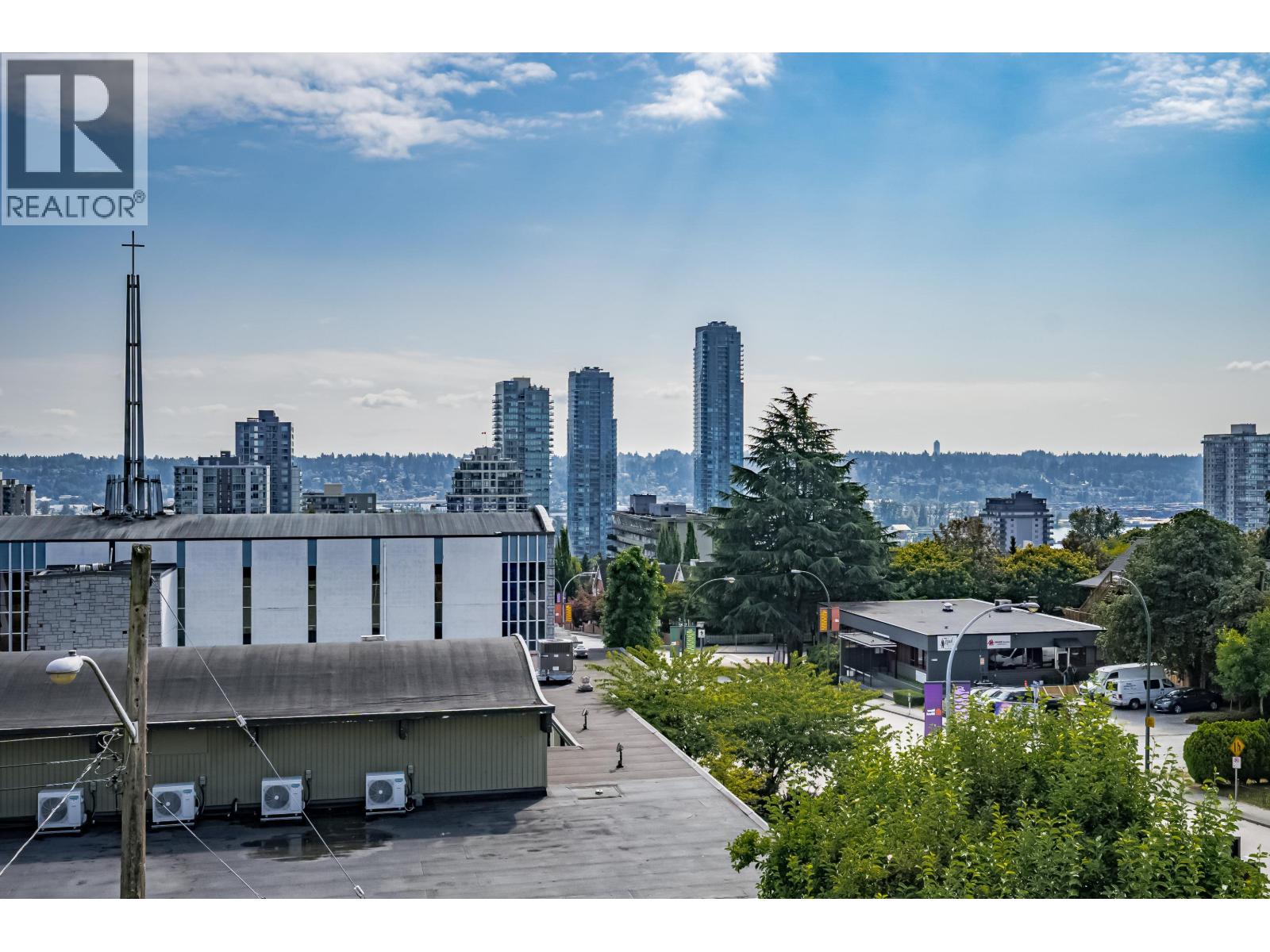 302 225 SIXTH STREET, New Westminster
