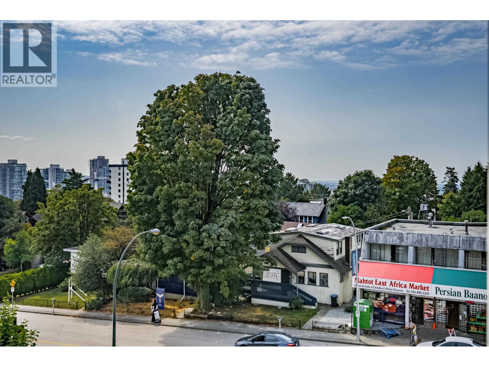302 225 SIXTH STREET, New Westminster