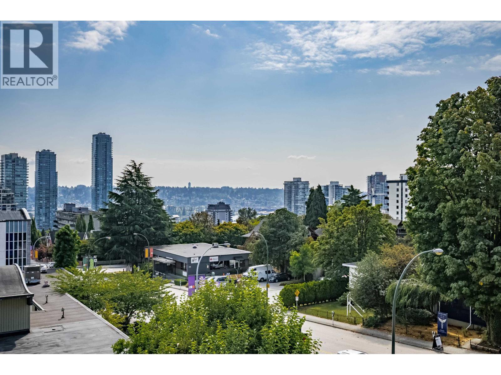 302 225 SIXTH STREET, New Westminster