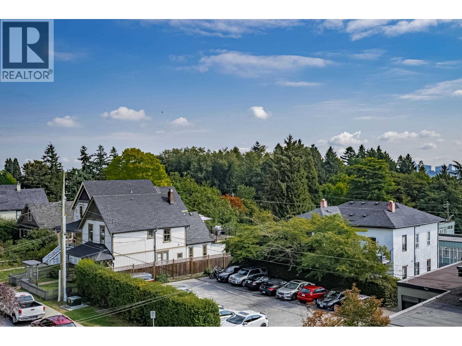 302 225 SIXTH STREET, New Westminster