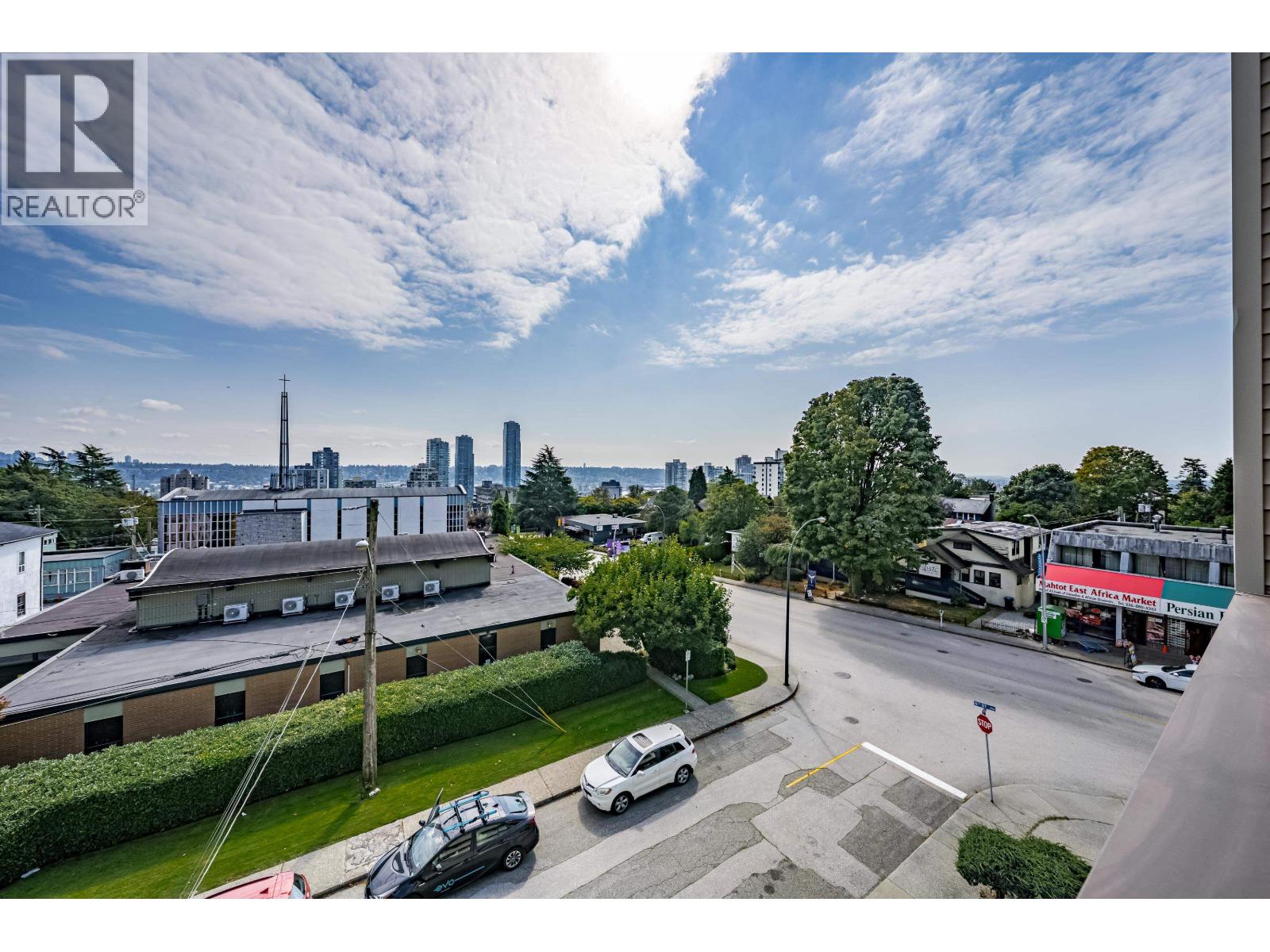 302 225 SIXTH STREET, New Westminster