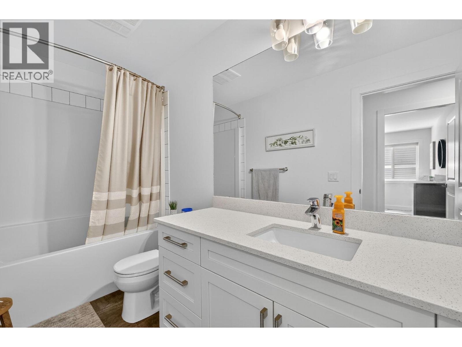 12075 Oceola Road Unit# 25, Lake Country