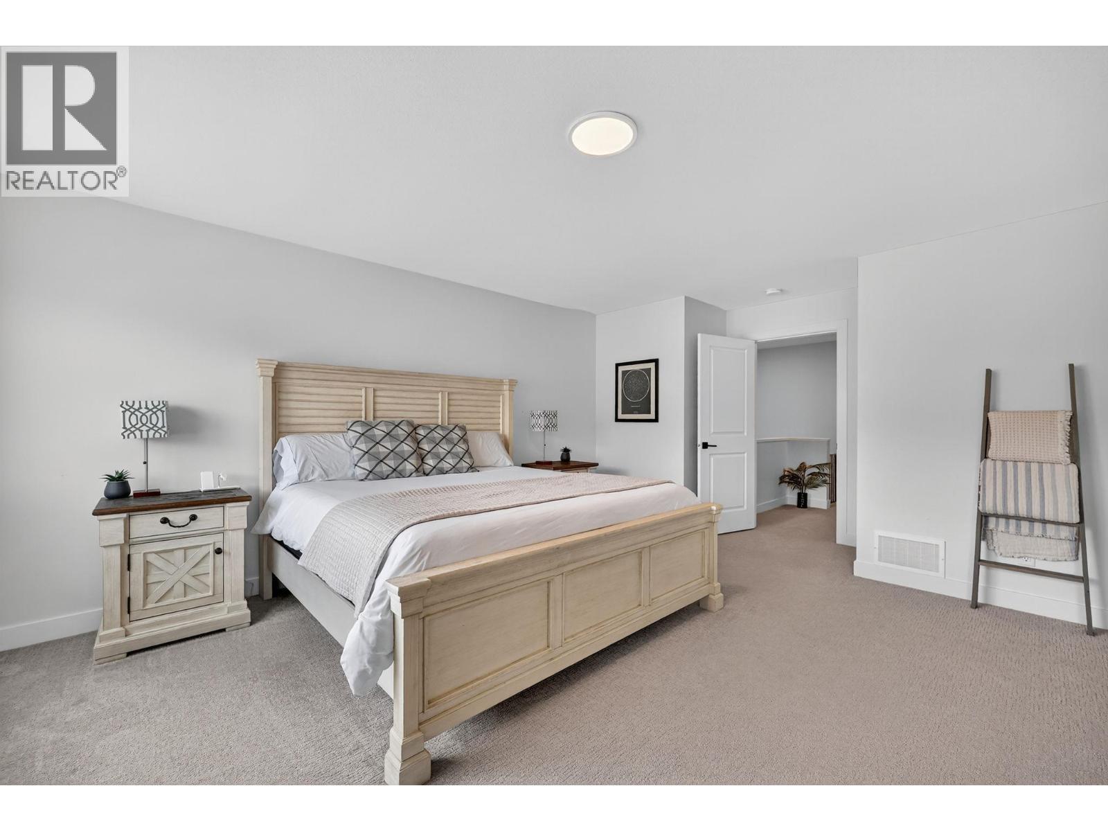 12075 Oceola Road Unit# 25, Lake Country