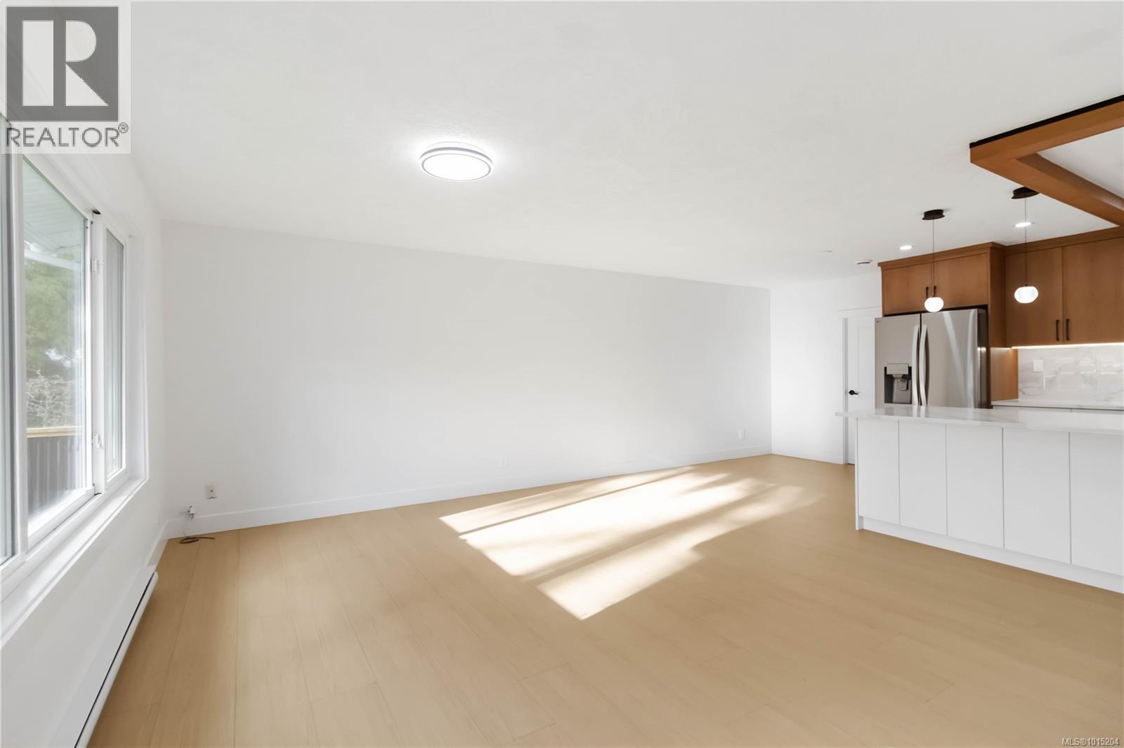  964 Loch Glen Place, Langford