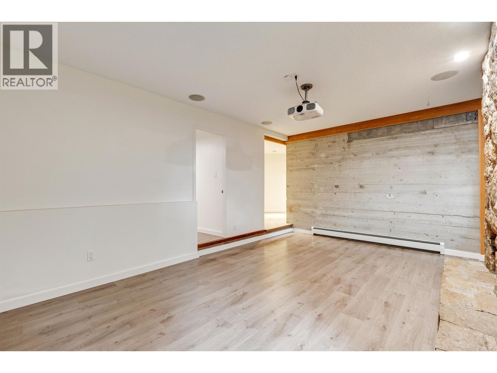 565 TRALEE CRESCENT, Delta