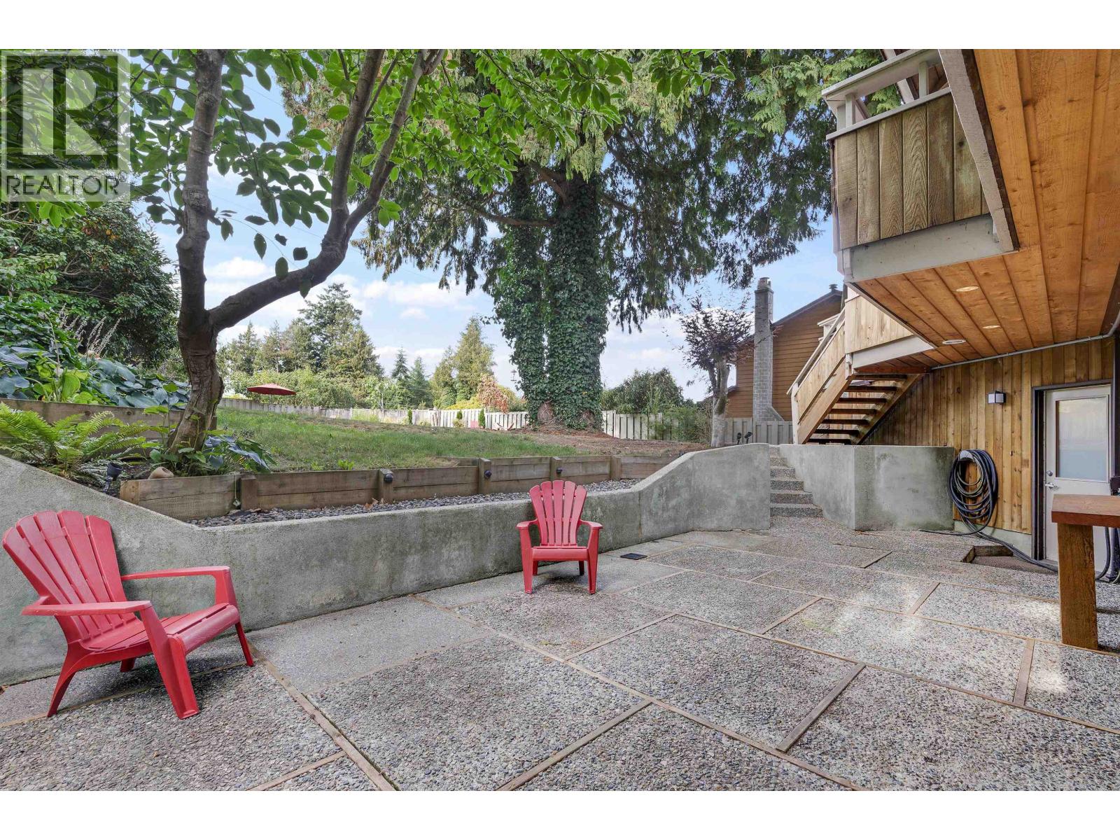 565 TRALEE CRESCENT, Delta