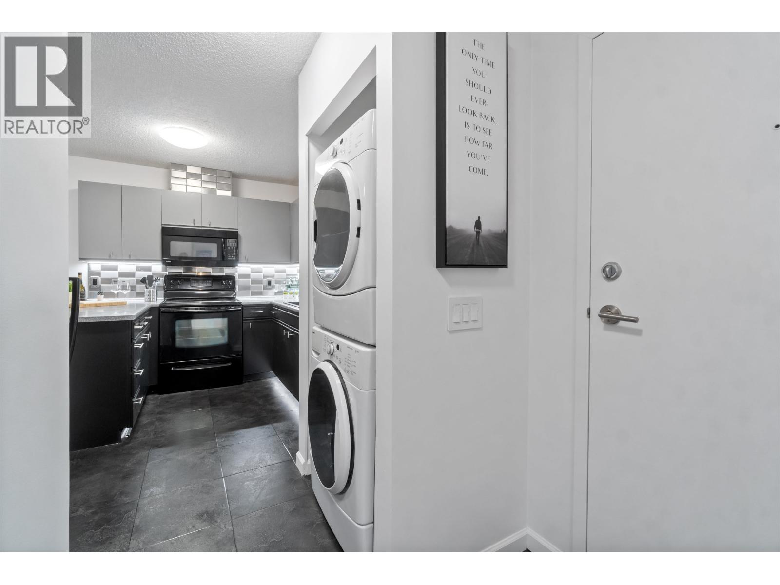 305 3970 CARRIGAN COURT, Burnaby