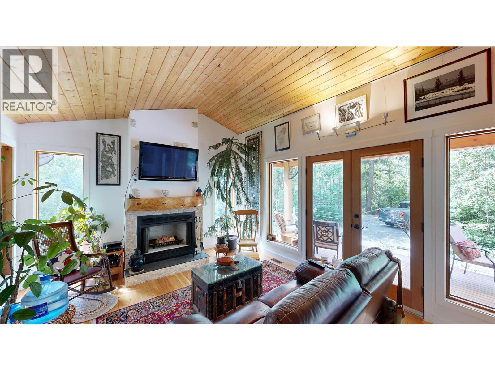 1427 HARTLEY ROAD - 12