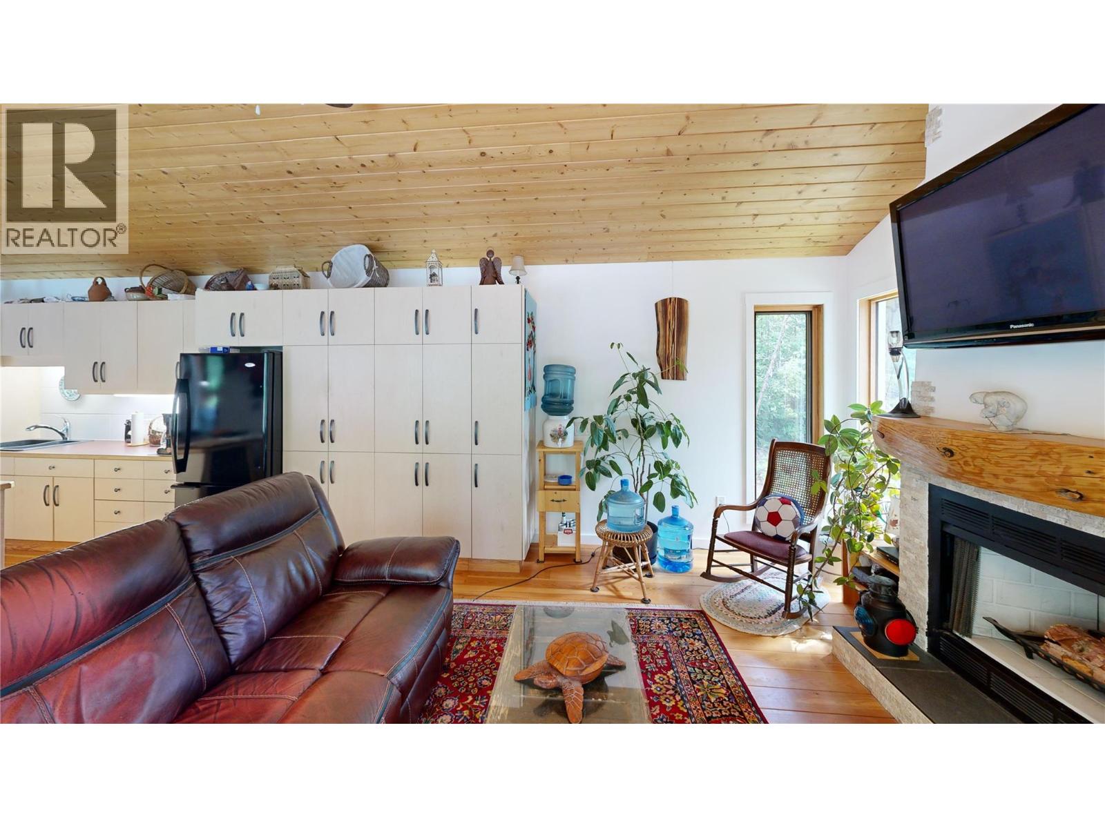 1427 HARTLEY ROAD - 14